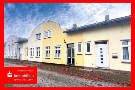 Reihenmittelhaus mit Potential für die kleine Familie - Lübeck Kücknitz