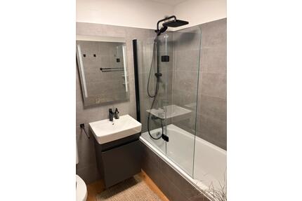 Erstbezug n. Renovierung ! Möblierte 1-Zimmer-Whg. zentr. in Bth. - Bayreuth City