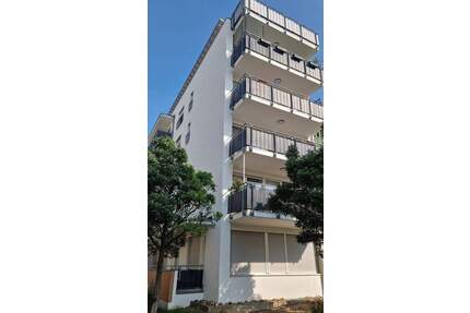 schickes Mehrfamilienhaus mit Aufzug, Balkonen sowie Stellplätzen - Dresden Pieschen-Nord/Trachenberge