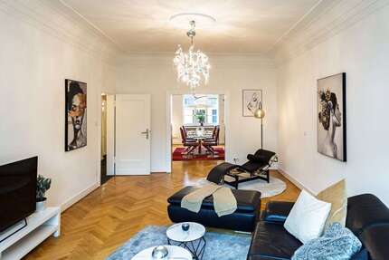 Haus zum Mieten in Düsseldorf 6.000,00 € 323 m²