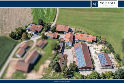 Weitläufiges Grundstück, Wohnhaus mit vielseitigen Hallen, Scheunen und PV-Power - Arnschwang