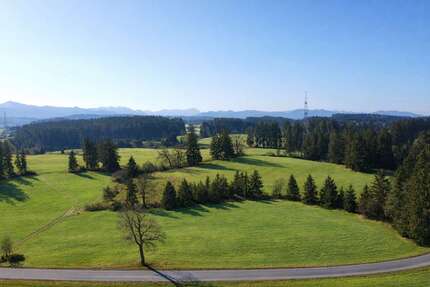 Grundstück in Antdorf 130.000,00 € 8875 m²