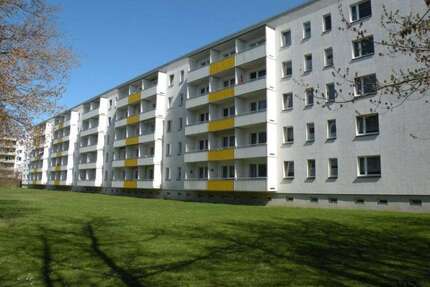 Wohnung zum Mieten in Stralsund 338,08 € 50.46 m²