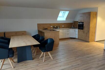 Hochwertige DG Wohnung - 1.500,00&nbsp;EUR Kaltmiete, ca.&nbsp; 150,00&nbsp;m&sup2; in Ebhausen (PLZ: 72224)