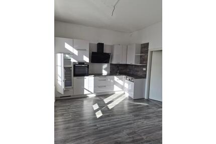 schöne 3,5 Raum Wohnung - 750,00&nbsp;EUR Kaltmiete, ca.&nbsp; 74,00&nbsp;m&sup2; in Güstrow (PLZ: 18273)