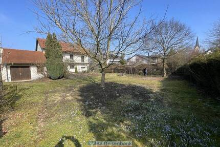 *Wunderbares Grundstück mit sanierungsbedürftigem Wohnhaus* - Ingolstadt / Spitalhof