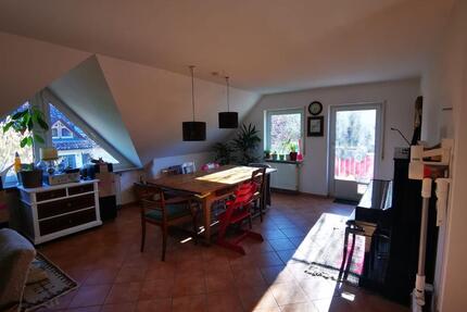 3 Zimmer Wohnung - 1.200,00&nbsp;EUR Kaltmiete, ca.&nbsp; 100,00&nbsp;m&sup2; in Ammerbuch (PLZ: 72119)