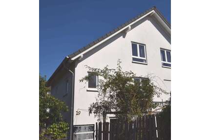 Haus zum Kaufen in Düsseldorf 675.000,00 € 123 m²