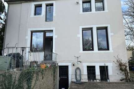 Haus zum Mieten in Saarbrücken 2.500,00 € 240 m²
