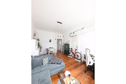 Charmante 2-Zimmer Altbauwohnung mit Balkon in Berlin Steglitz