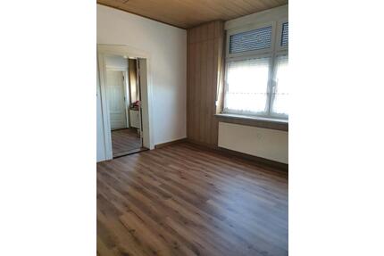 Wohnung 1,5 Raum ab 1.5. 2026 - 340,00&nbsp;EUR Kaltmiete, ca.&nbsp; 36,00&nbsp;m&sup2; in Bernburg (Saale) (PLZ: 06406)