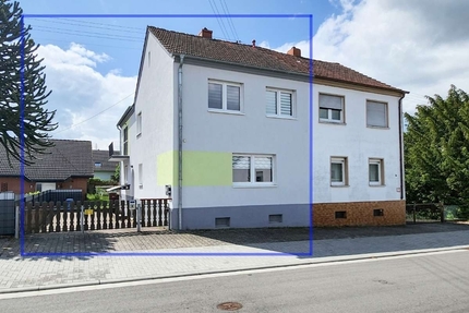 RESERVIERT - Attraktiv modernisierte Doppelhaushälfte mit hohem Wohnkomfort in Katzenbach - Hütschenhausen