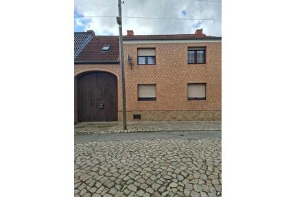 Resthof Familienhof mit ca. 5.000 m² Grundstück nahe Magdeburg - Staßfurt Atzendorf