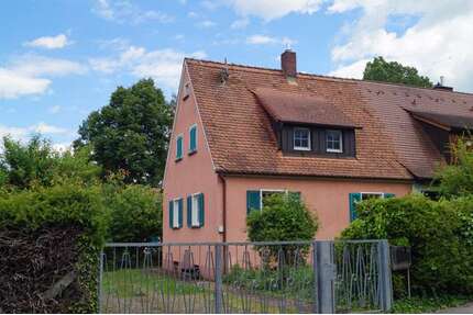 Haus zum Kaufen in Roßtal 395.000,00 € 96 m²