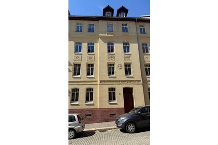 geräumige 2-Zimmer Erdgeschosswohnung mit Balkon & EBK - Altenburg