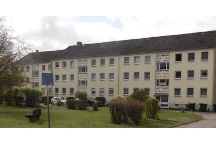 Kapitalanlage! Vermietete 3-Zimmer-Wohnung Balkon & Garage - Celle Bostel