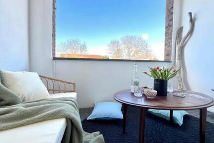 Große 3,5 Zimmerwohnung in Villenlage von Heide