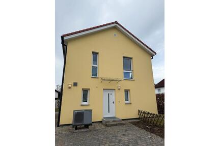 Einfamilienhaus in EckersdorfDonndorf max 22 Monte zu mieten - Bayreuth Altstadt