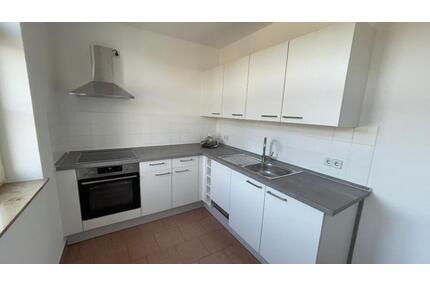 Charmante 3-Zimmer-Maisonette mit EBK & Gäste-WC im Dachgeschoss – Kaßberg mit Aufzug - Chemnitz Kapellenberg