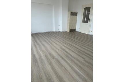 Wohnung zu vermieten - 990,00&nbsp;EUR Kaltmiete, ca.&nbsp; 118,00&nbsp;m&sup2; in Monheim (PLZ: 86653)
