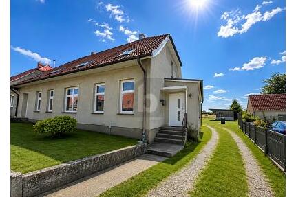 WOHNEN IN IDYLLISCHER LAGE - 228.500,00&nbsp;EUR Kaufpreis, ca.&nbsp; 246,00&nbsp;m&sup2;&nbsp;Wohnfl&auml;che in Vellahn (PLZ: 19260)