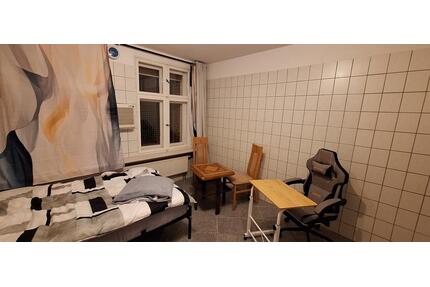 Zimmer 17qm ab Mai 36 qm nutzbar in Karlshorst Lichtenberg - Berlin