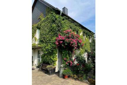 Haus zum Kaufen in Köln-Auweiler 749.000,00 € 181.57 m²