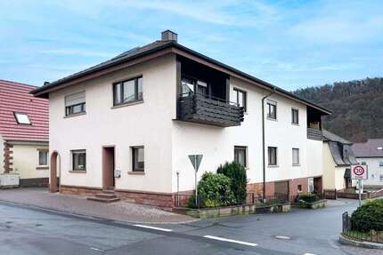 Haus zum Kaufen in Collenberg 650.000,00 € 370 m²
