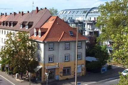 Haus zum Kaufen in Freiburg im Breisgau 890.000,00 € 193 m²