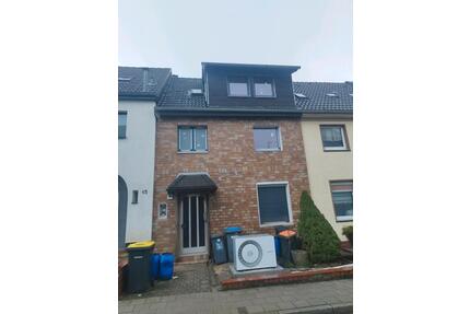 Reihenmittelhaus - 370.000,00&nbsp;EUR Kaufpreis, ca.&nbsp; 176,00&nbsp;m&sup2; in Velbert (PLZ: 42551)