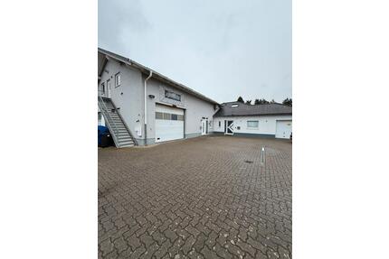 Untervermietung: Voll ausgestattete Kfz-Halle (190 qm) in Landau - Landau in der Pfalz