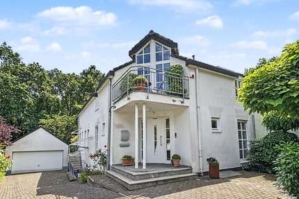 Haus zum Kaufen in Köln 1.770.000,00 € 317.04 m²