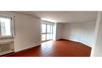 Renovierte Wohnung in Parkstein 3,5 Zimmer 100 m² zu vermieten