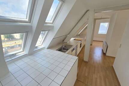 Wohnung zum Mieten in Chemnitz 350,00 € 47 m²