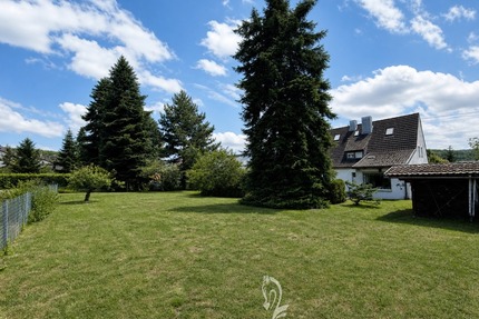 Viel Raum für neue Ideen – großzügiges Grundstück mit Bestandshaus in sonniger und ruhiger Lage - Veitshöchheim
