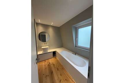 Wohnung zum Mieten in Wiesbaden 2.300,00 € 140 m²