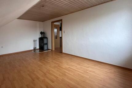 DG-Wohnung | 3,5 Zi | 80 m² | Neue Küchenzeile | in Traßlberg - Poppenricht