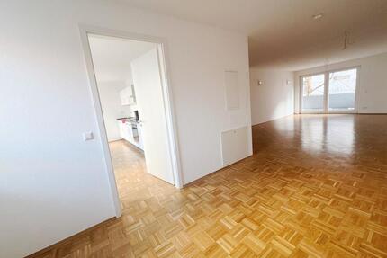 Elegante 2-Zimmer Wohnung mit Balkon in Offenbach Stadtmitte - Offenbach am Main