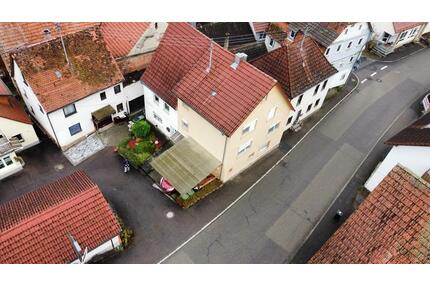 Zwei Doppelhaushälften mit großem Potential in MorsbachKünzelsau