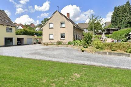 Fröndenberg-Mitte: Einfamilienhaus im Stadtgebiet - Es gibt viel zu tun, packen Sie es an!
