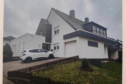 Verkauft wird ein Miteigentum an einem EFH - Andernach