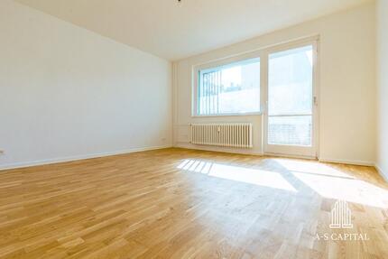 Bezugsfreie Eigentumswohnung Berlin saniert leer Erstbezug Balkon