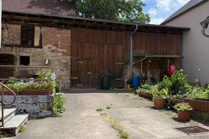 Haus zum Kaufen in Hausen 219.000,00 € 145 m²