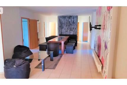 Zimmer in großer Wohngemeinschaft - Burgau