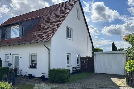 Doppelhaushälfte in Gr. Flöthe - Feldrandlage - vermietet, gepflegt und mit Entwicklungsperspektive