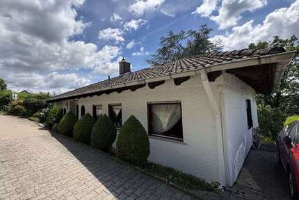 Haus zum Kaufen in Horn-Bad Meinberg 350.000,00 € 147 m²