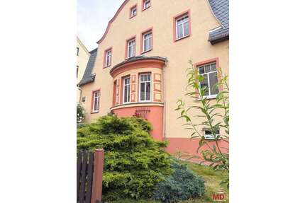 Haus zum Kaufen in Oelsnitz 345.000,00 € 216 m²
