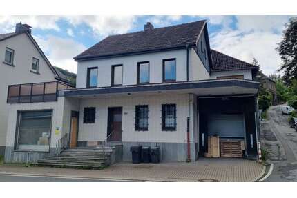 Haus zum Kaufen in Altena Altroggenrahmede 219.000,00 € 305 m² - Altena / Altroggenrahmede