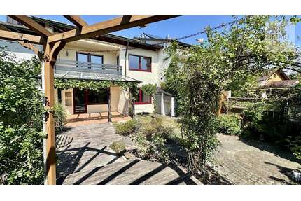 Haus zum Kaufen in Garching an der Alz 415.000,00 € 163.81 m²