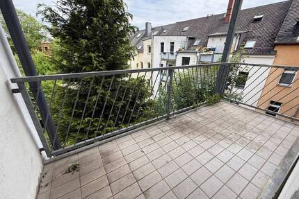 2. OG helle Wohnräume Balkon u.v.m. - Chemnitz Sonnenberg